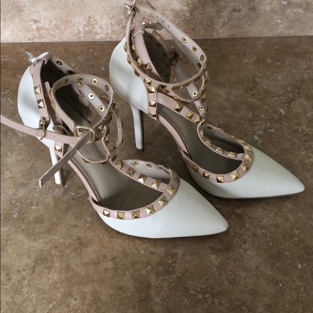 Studded white/tan straps heels